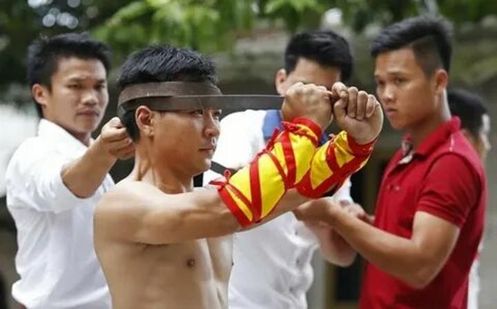 Tiết kiệm điện: Hotspot Matrix và bình nóng lạnh